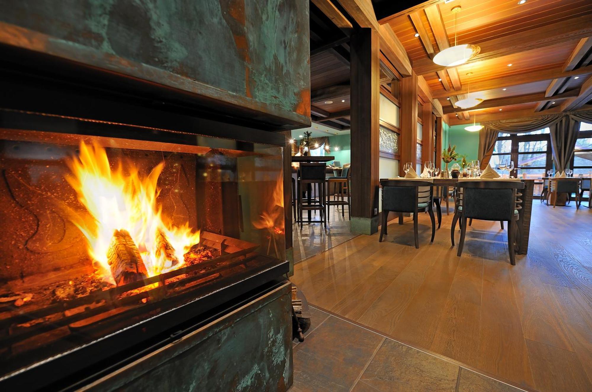Hotel Zochova Chata - Adult Friendly Modra Bagian luar foto