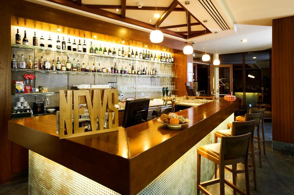 Hotel Zochova Chata - Adult Friendly Modra Bagian luar foto